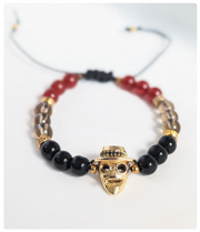 Pulsera de Piedras Naturales con Máscara en Rodio – Misterio, Fuerza y Flow 🔮🖤